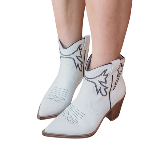 Alejo Western Bootie
